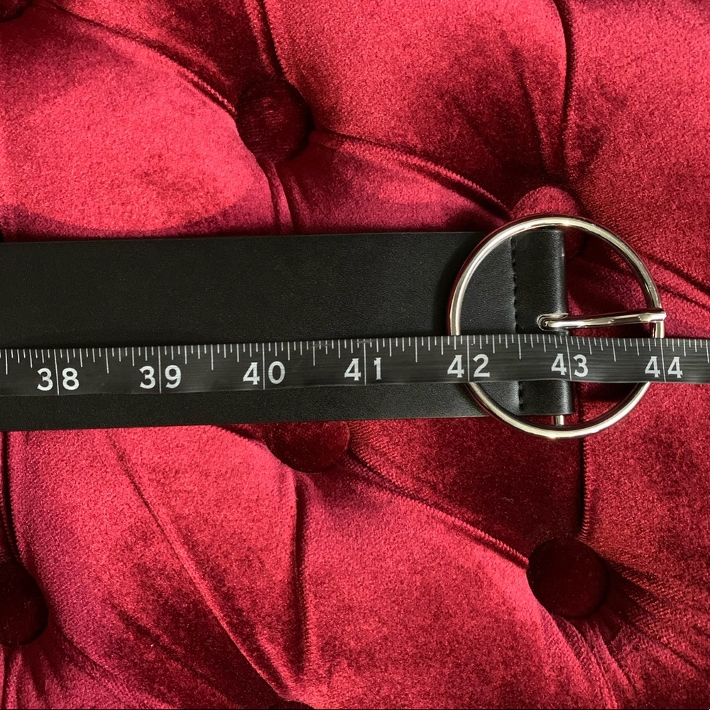 Matte Black Pleather Belt w Hoop Buckle - Picture 4 of 8